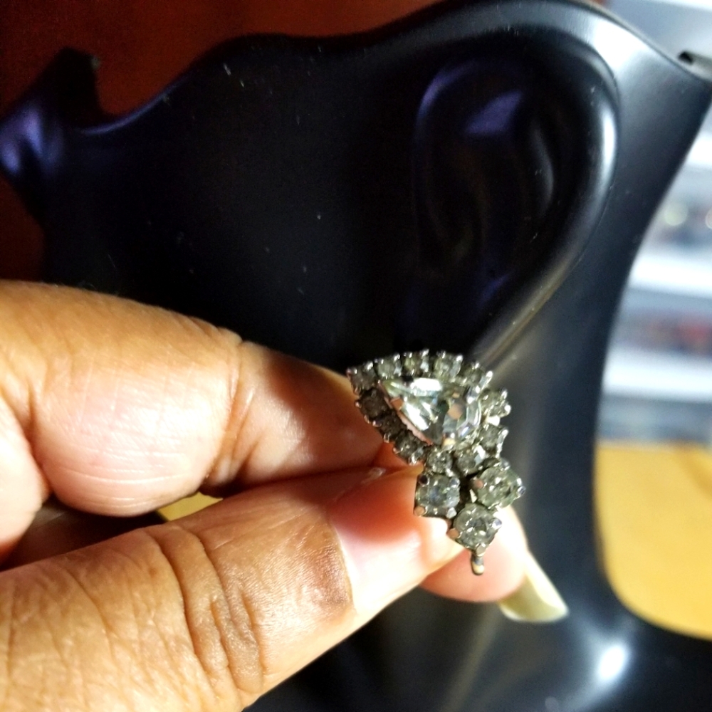 Silver Stone clip on earrings.